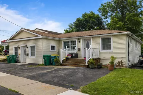 4181 Legion Dr, Hamburg, NY 14075