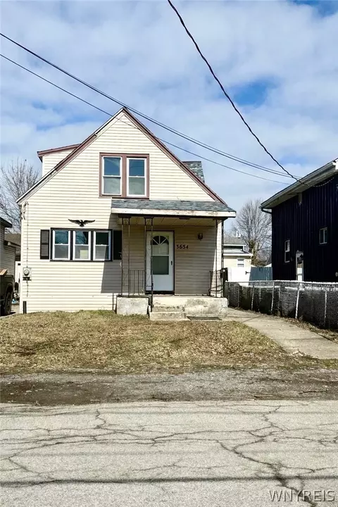 3654 7th St, Buffalo, NY 14219