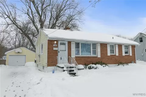 114 6th Ave, Lancaster, NY 14086