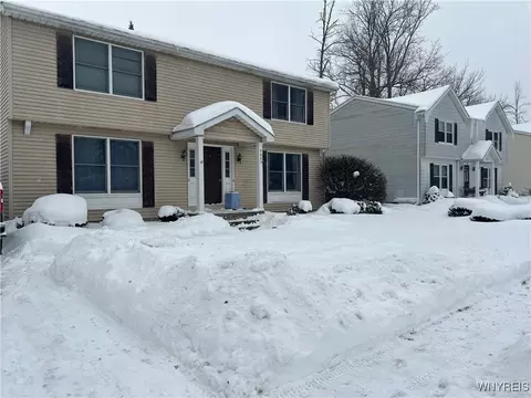 929 Remington Dr, North Tonawanda, NY 14120