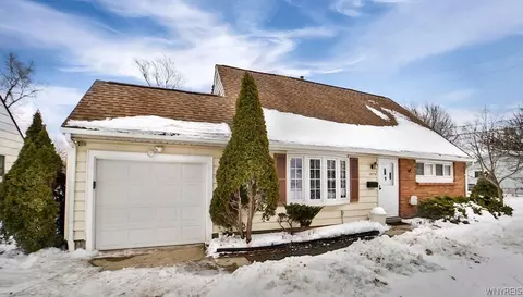 1079 Carter Dr, Grand Island, NY 14072
