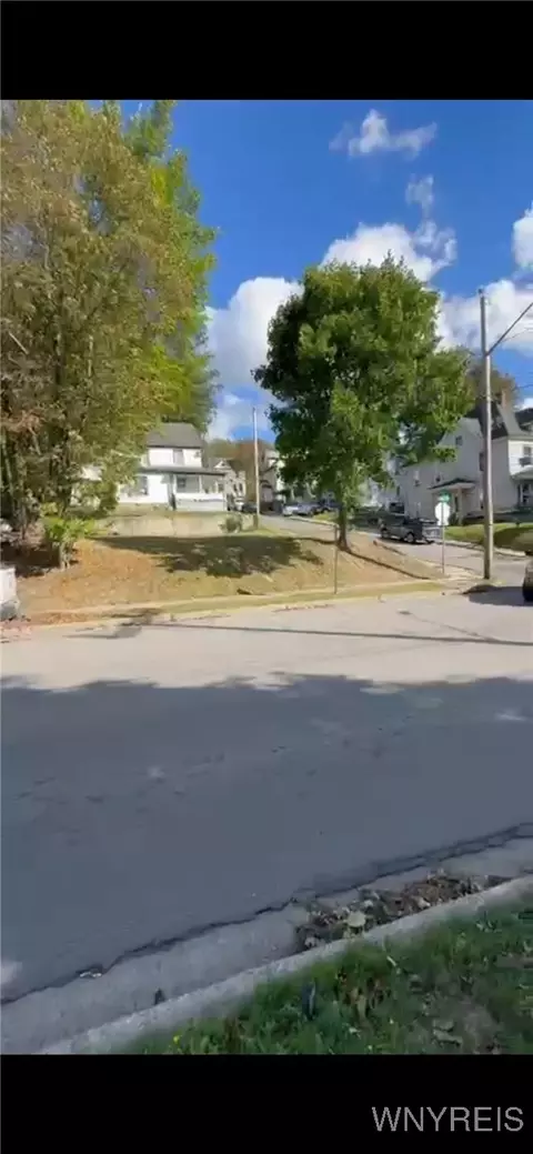 200 Allen St, Jamestown, NY 14647