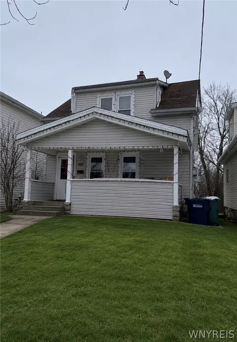 4021 Bell St, Niagara Falls, NY 14305