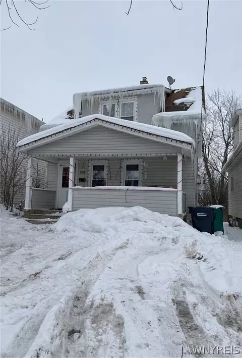 4021 Bell St, Niagara Falls, NY 14305