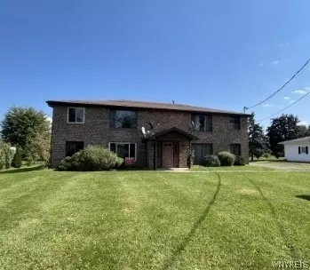 6943 Witmer Rd, Wheatfield, NY 14120