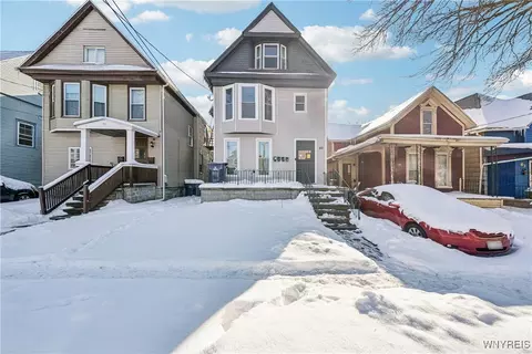 89 Albany St, Buffalo, NY 14213