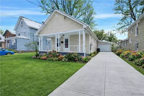 21 Loretta St, Tonawanda, NY 14150