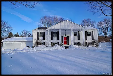 1053 Virginia Dr, Alden, NY 14004