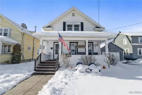1122 91st St, Niagara Falls, NY 14304