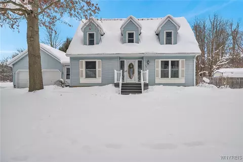 71 Willis Ave, Aurora, NY 14139