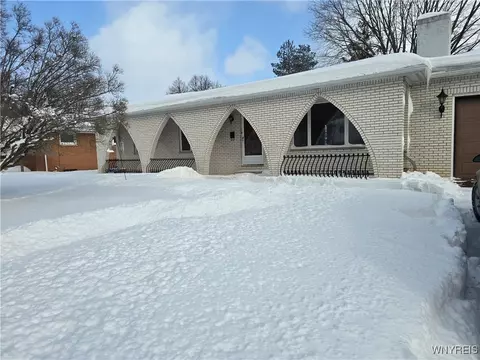 120 Autumnvale, Lockport, NY 14094