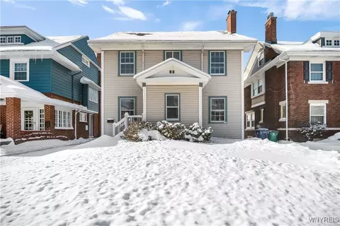 24 Admiral Rd, Buffalo, NY 14216