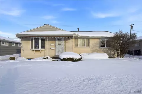 53 Winkler Dr, Tonawanda, NY 14150