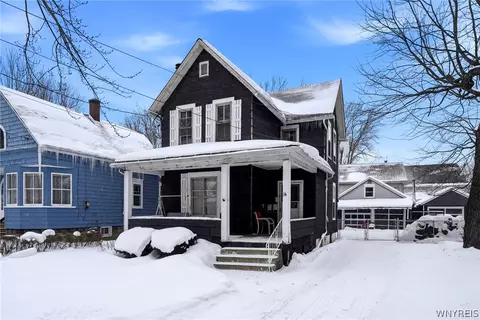 14 Harriet St, Tonawanda, NY 14150