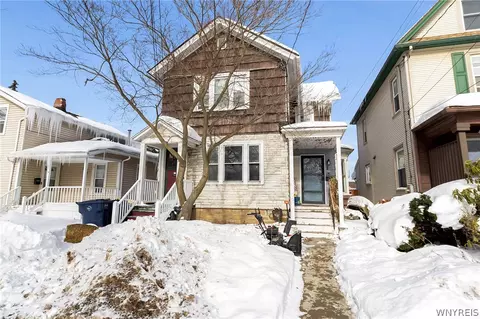235 Niagara St, Lockport, NY 14094