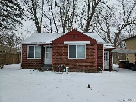 22 Washington St, Lancaster, NY 14086