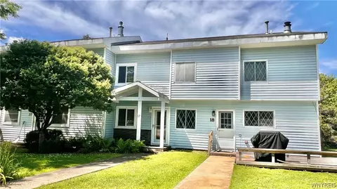 17 Evergreen Dr, Ellicottville, NY 14731