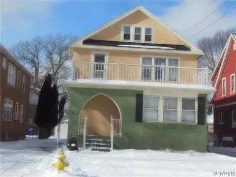 154 Chamberlin Dr, West Seneca, NY 14210
