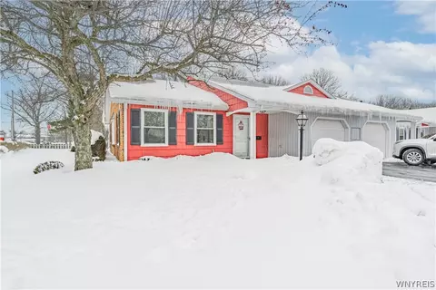 1 The Cmn, Lockport, NY 14094