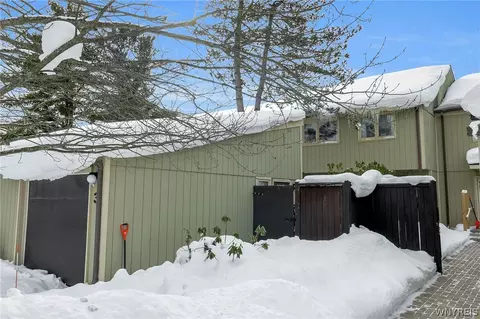 3 Tunbridge Walke, Aurora, NY 14052