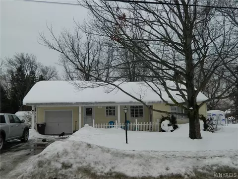 3755 Eckhardt Rd, Hamburg, NY 14075