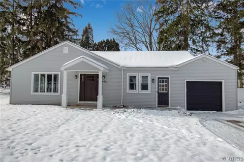 6212 New Taylor Rd, Orchard Park, NY 14127