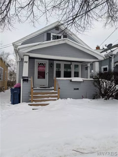 98 End Ave, Buffalo, NY 14225