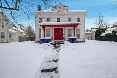 195 Prospect St, Lockport, NY 14094