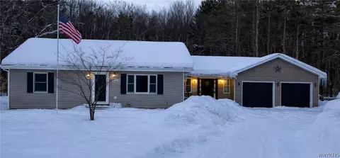 10984 Blanchard Rd, Holland, NY 14080