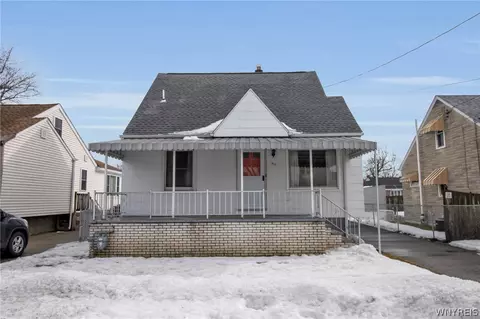 317 Atlantic Ave, Sloan, NY 14212
