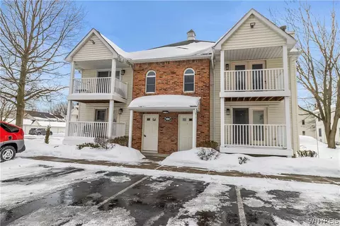 4611 Chestnut Ridge Rd #C, Amherst, NY 14228