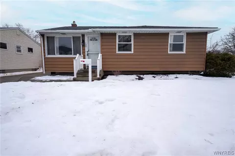 139 Melody Ln, Tonawanda, NY 14150