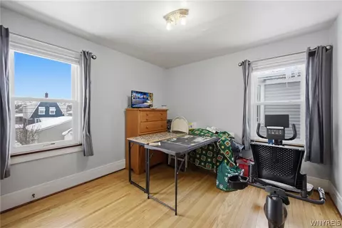 Bedroom - 74 Eiseman Ave, Tonawanda, NY 14217 photo 6 of 6