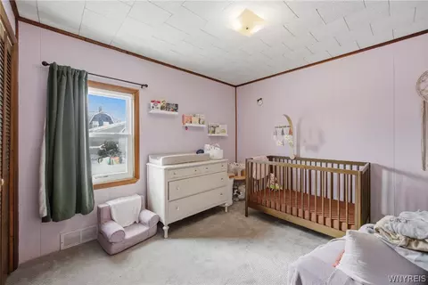 Bedroom - 74 Eiseman Ave, Tonawanda, NY 14217 photo 2 of 6