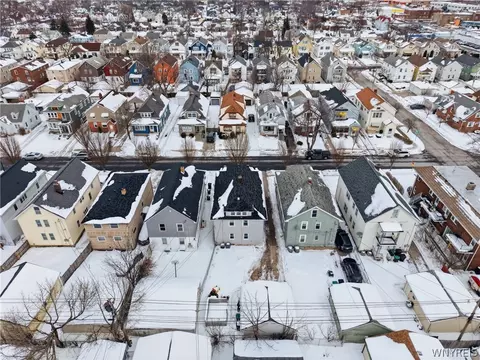View/Area - 74 Eiseman Ave, Tonawanda, NY 14217 photo 4 of 5