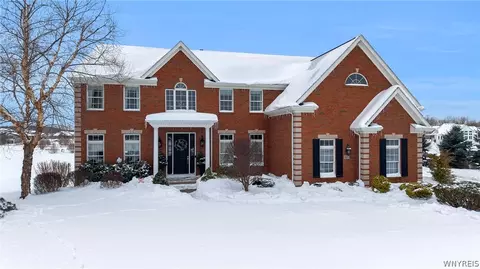 5677 Glen Brook Ct, Clarence Center, NY 14032