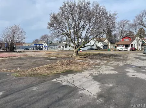 355 Kensington Ave, Buffalo, NY 14214