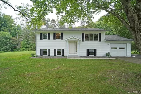 3394 Gunzen Dr, Cortlandville, NY 13045