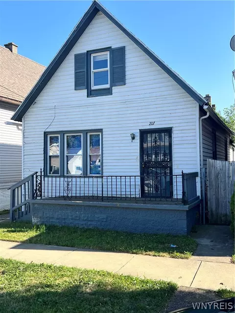207 Oneida St, Buffalo, NY 14206