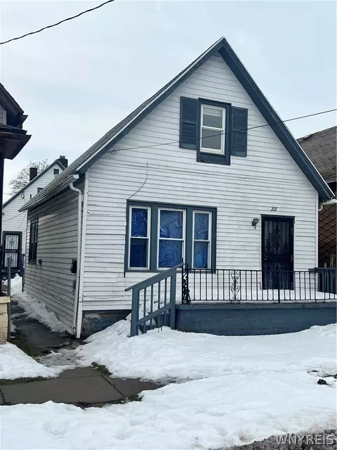 207 Oneida St, Buffalo, NY 14206