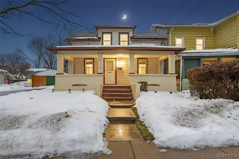 111 Allen St, Lockport, NY 14094