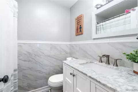 Bath - 4788 Mapleton Rd, Pendleton, NY 14094 photo 1 of 3