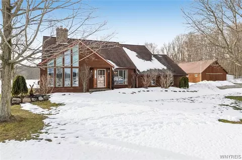 10900 Bowen Rd, Attica, NY 14011