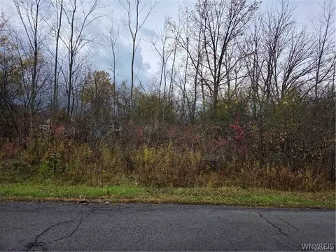 Vl Fourth, Niagara, NY 14305