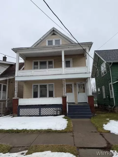 2725 Pierce Ave, Niagara Falls, NY 14301