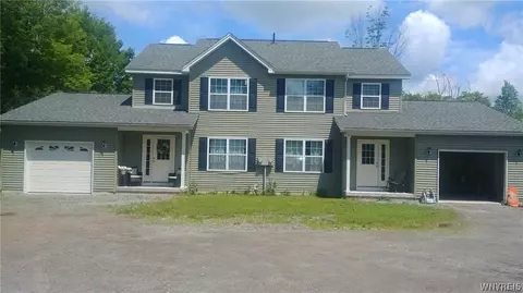 9422 Partridge Rd, Colden, NY 14033