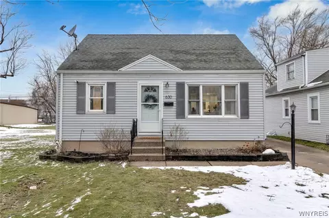 630 Emerson Dr, Amherst, NY 14226
