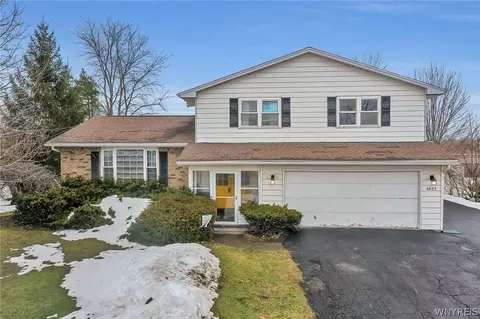 6825 Shawnee Rd, Wheatfield, NY 14120