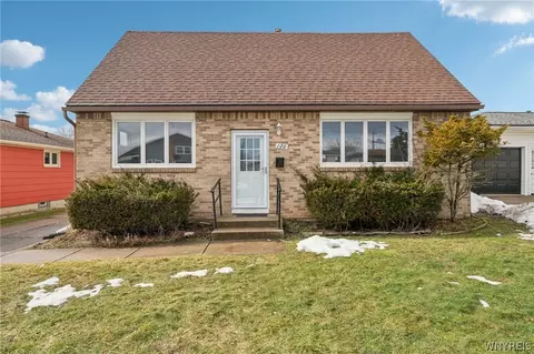 120 Dartwood Dr, Cheektowaga, NY 14227