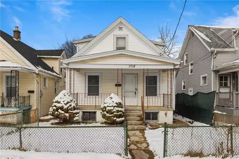 1716 Ashland Ave, Niagara Falls, NY 14301